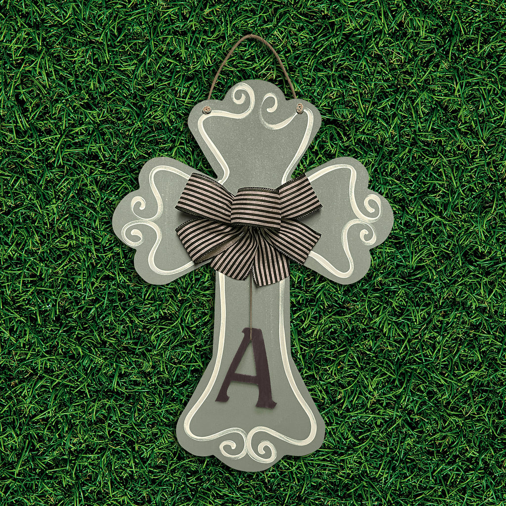 cross - scalloped, sage (loop design)